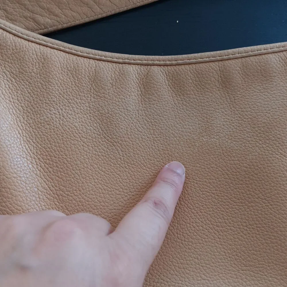 Barry Kieselstein- Cord Camel‎ Leather HOBO with Signature Frog Flawed